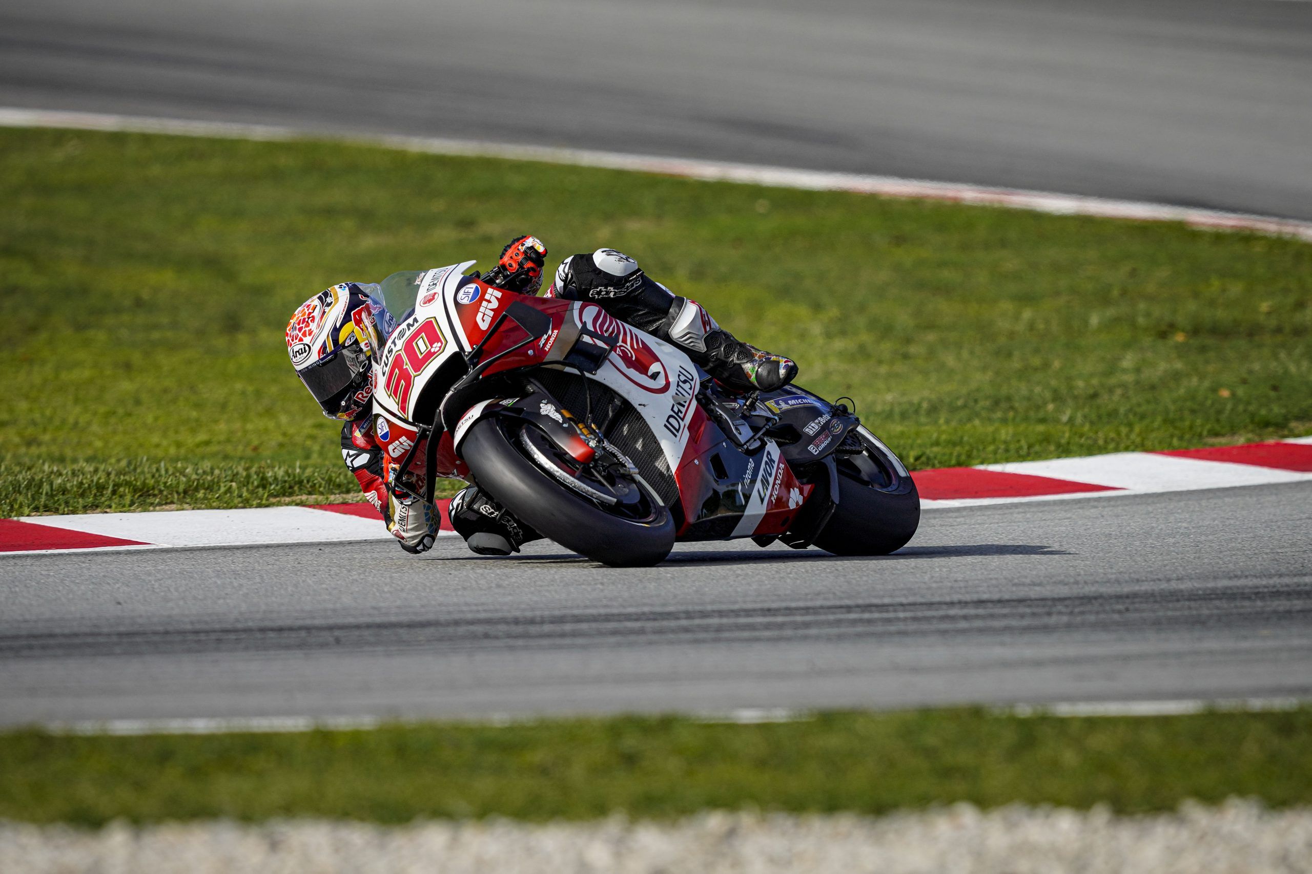 TAKA ON THE FOURTH ROW AFTER Q1 HEROICS LCR Honda IDEMITSU 30